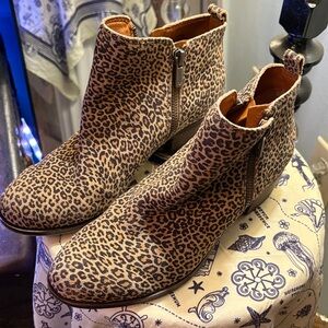 Lucky Brand Leopard Print Ankle Boot in Brown and Black